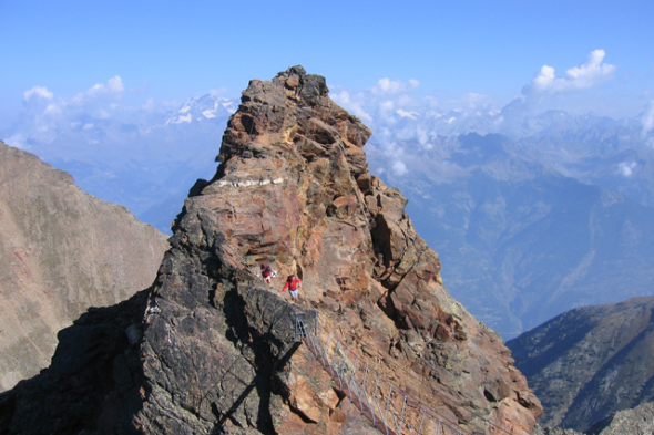 Excursions, trekking and via ferrata climbing